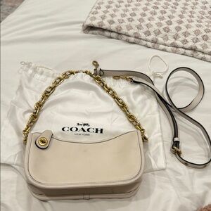 Coach - Cream/white shoulder bag